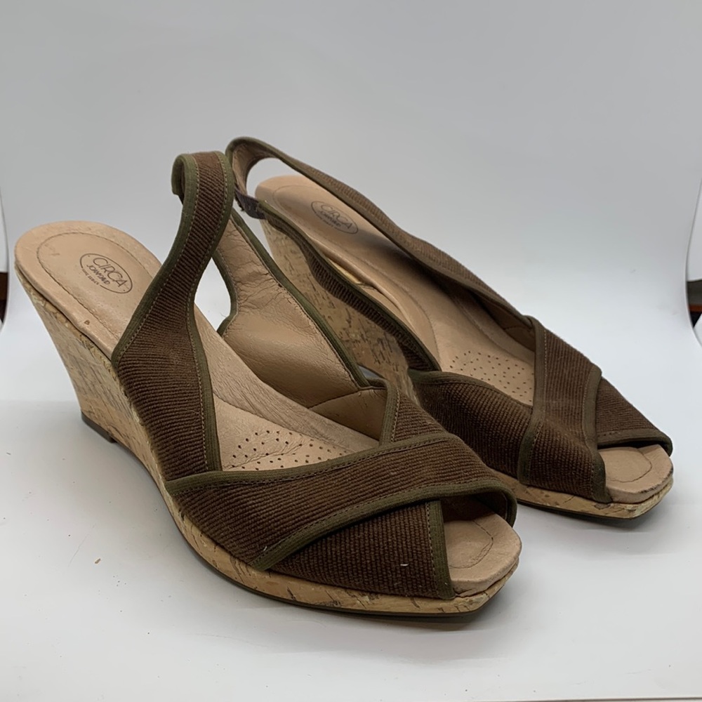 Circa Joan & David Wedges